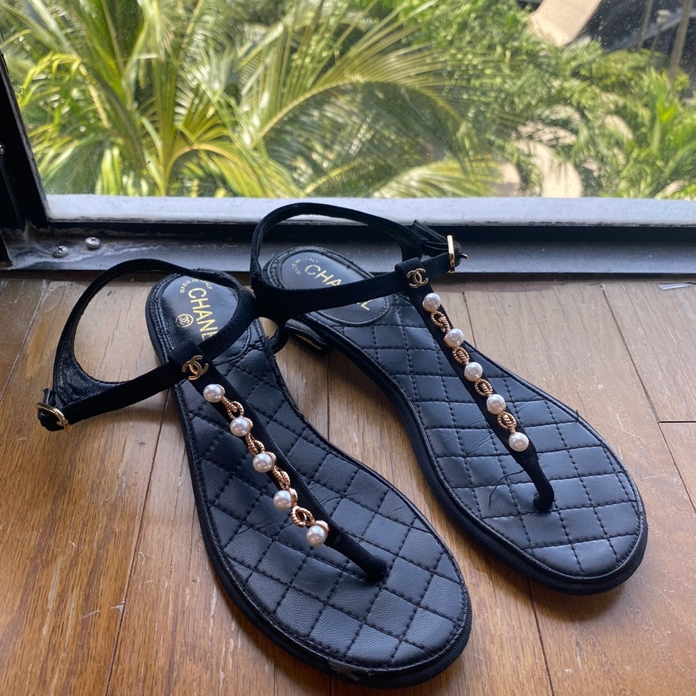 Black sandals with pearls 38 size